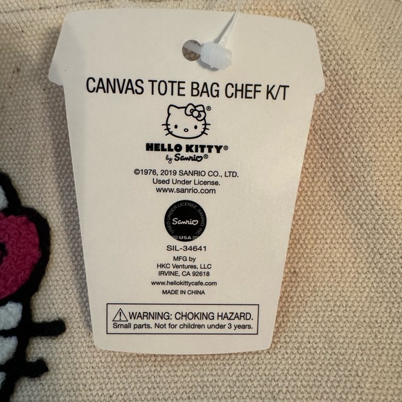 Hello Kitty Cafe Tote - Picture 6 of 7